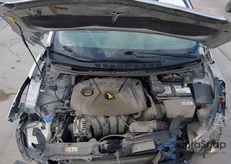 2015 Hyundai Elantra Limited z USA, uszkodzony, nr VIN KMHDH4AE4FU326988